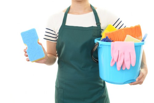 Local cleaners preparing a Finsburypark flat for final inspection