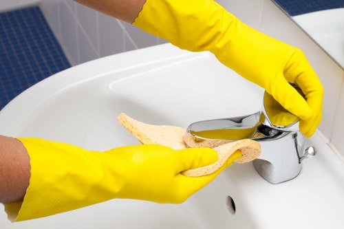 Patio cleaning for residential and commercial properties in Finsburypark